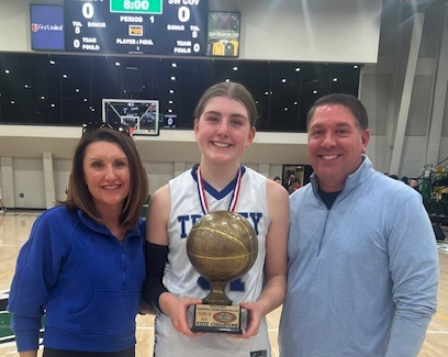 Scott Tharnish and his family